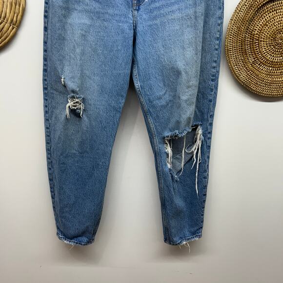 Abercrombie Curve Love The 80s Mom High Rise Jeans 31 / 12 Distressed High Rise - Picture 4 of 5